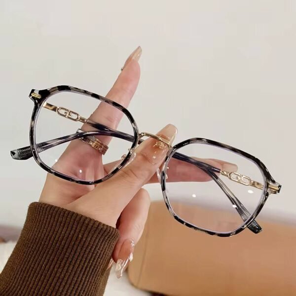 Lunettes 3-en-1 Anti-lumière bleue : Photochromiques • Anti-lumière bleue • Anti-reflets & anti-éblouissement